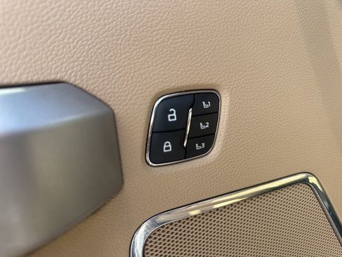 Used 2021 Ford F350 Lariat w/ Lariat Ultimate Package image 11