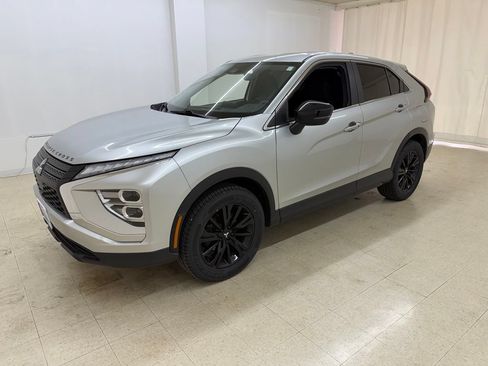Used 2024 Mitsubishi Eclipse Cross LE AWD/4WD image 1