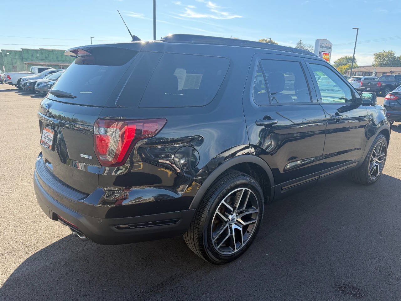 Used 2019 Ford Explorer Sport AWD/4WD image 5