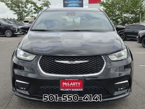 Used 2025 Chrysler Pacifica Select FWD image 5