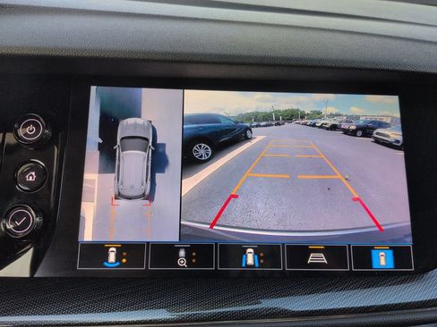 Used 2021 Buick Envision Essence w/ Technology Package I AWD/4WD image 11
