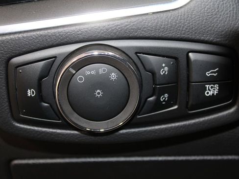 Used 2024 Ford Edge Titanium image 36