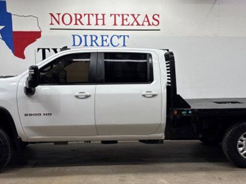 Used 2022 Chevrolet Silverado 2500 LT w/ Convenience Package image 10