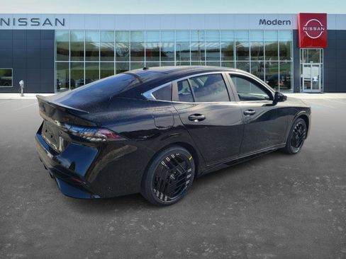 New 2026 Nissan Sentra SR image 5