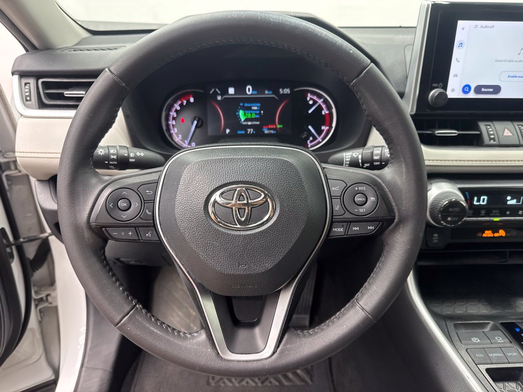 Used 2023 Toyota RAV4 XLE Premium FWD image 19