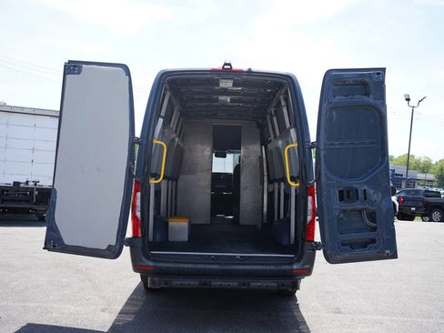 Used 2019 Mercedes-Benz Sprinter 170 image 8