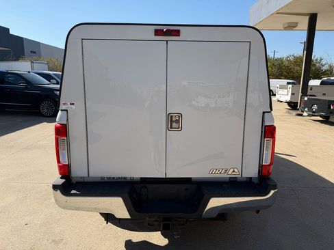 Used 2017 Ford F350 XL image 4