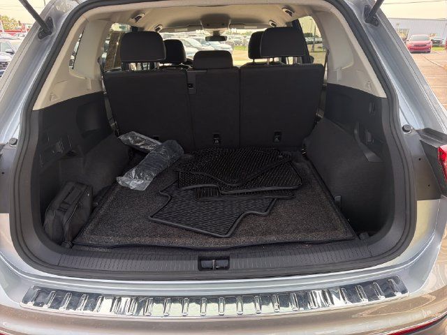 Certified 2024 Volkswagen Tiguan S AWD/4WD image 13