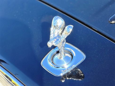 Used 2020 Rolls-Royce Dawn Base image 18