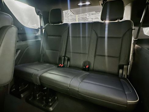 Used 2021 Chevrolet Tahoe Premier w/ Premium Package AWD/4WD image 30