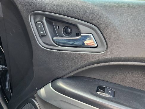 Used 2019 Chevrolet Colorado ZR2 w/ ZR2 Midnight Special Edition AWD/4WD image 30