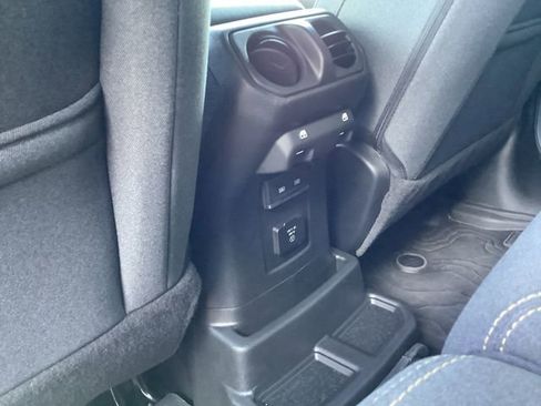 Used 2025 Jeep Wrangler Unlimited Sahara AWD/4WD image 29