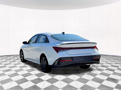 New 2026 Hyundai Elantra SEL Sport Premium FWD image 8