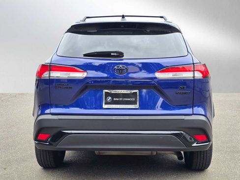 Used 2023 Toyota Corolla Cross AWD Hybrid w/ Moonroof Package image 4