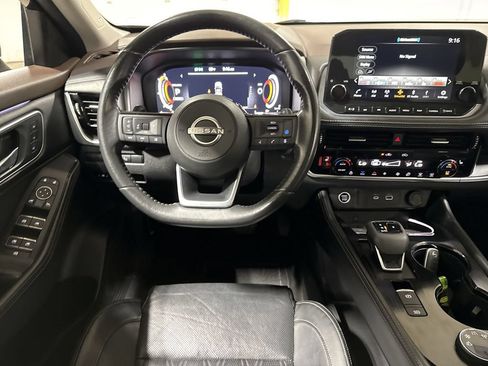 Used 2023 Nissan Rogue Platinum AWD/4WD image 11