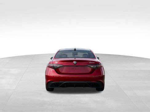 New 2025 Alfa Romeo Giulia AWD w/ Driving Assist Package image 8