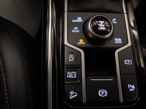 Certified 2023 Kia Sorento SX image 20