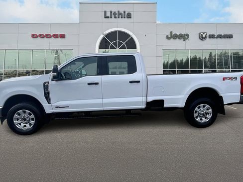 Used 2024 Ford F350 XLT w/ FX4 Off-Road Package image 3