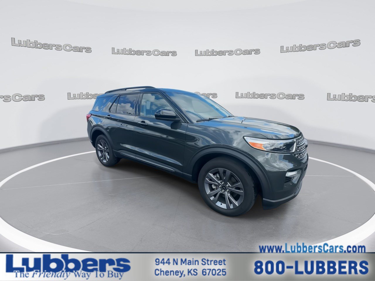Used 2023 Ford Explorer XLT w/ Equipment Group 202A AWD/4WD image 2
