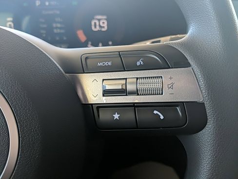 Used 2025 Hyundai Santa Cruz SEL image 17