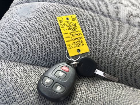 Used 2025 GMC Savana 3500 LT w/ LT Preferred Equipment Group image 27