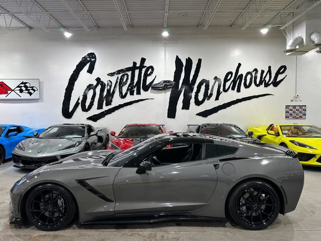 Used 2015 Chevrolet Corvette Stingray Coupe w/ ZF1 Appearance Package RWD image 2
