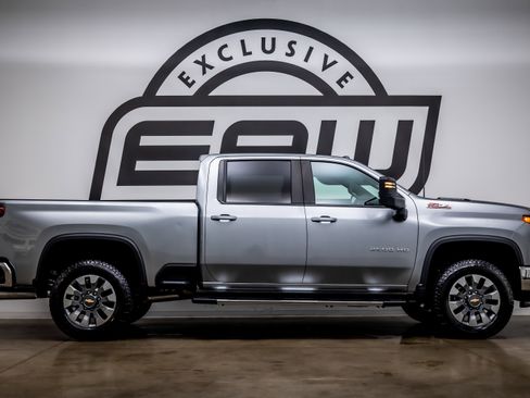 Used 2025 Chevrolet Silverado 2500 LT w/ All Star Edition image 8