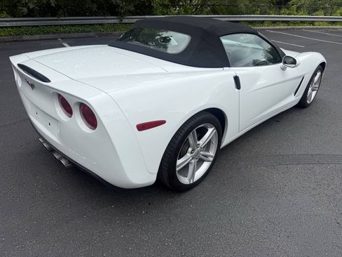 Used 2010 Chevrolet Corvette Convertible w/ 1LT RWD image 6