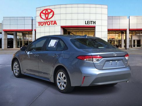 Used 2025 Toyota Corolla LE image 7