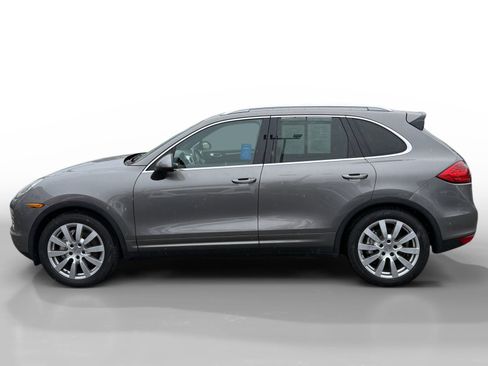 Used 2012 Porsche Cayenne S image 2