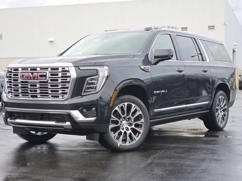 New 2026 GMC Yukon XL Denali w/ Sun & Power Step Package image 2