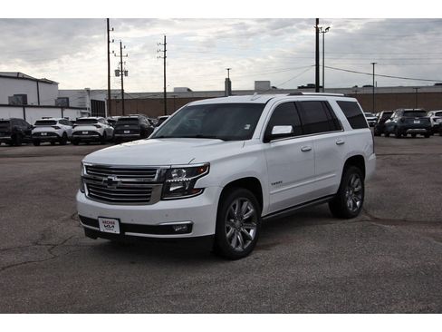 Used 2018 Chevrolet Tahoe Premier image 3