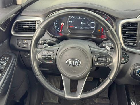 Used 2017 Kia Sorento EX w/ EX Advanced Touring Package image 19