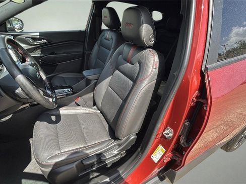 Used 2024 Chevrolet Trax RS w/ Driver Confidence Package image 17