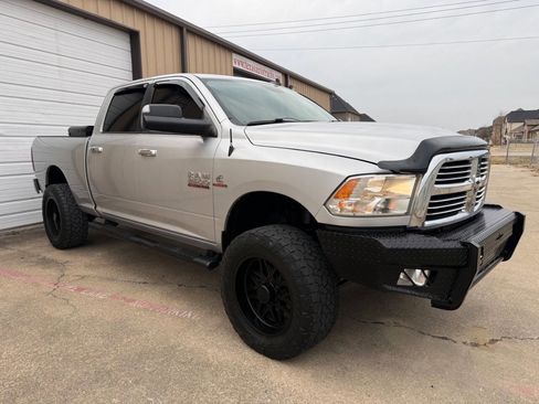 Used 2014 RAM 2500 Lone Star image 3