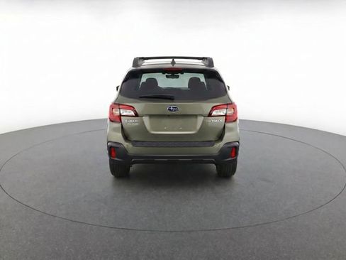 Used 2019 Subaru Outback 2.5i Limited AWD/4WD image 6