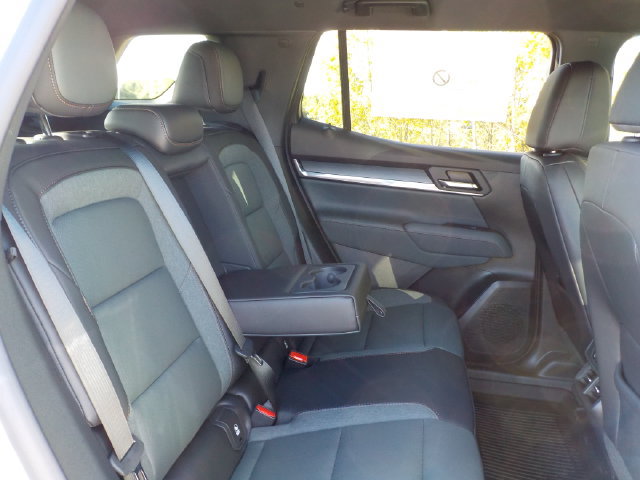 New 2027 GMC Terrain AT4 w/ Convenience Package III AWD/4WD image 23