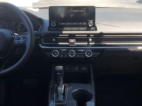 Used 2022 Honda Civic LX image 18