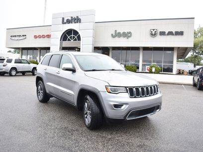 Used 2017 Jeep Grand Cherokee Limited w/ Luxury Group II
