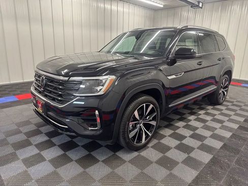 Used 2024 Volkswagen Atlas SEL Premium R-Line AWD/4WD image 6