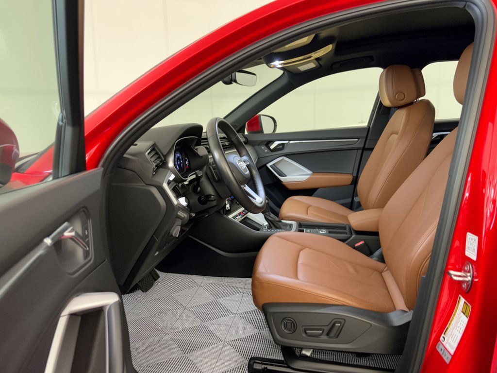 Used 2022 Audi Q3 2.0T Premium AWD/4WD image 5