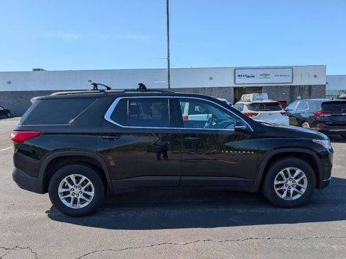 Used 2020 Chevrolet Traverse LT w/ LPO, Floor Liner Package AWD/4WD image 8