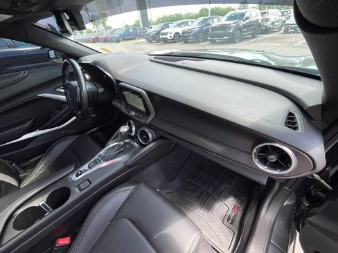 Used 2018 Chevrolet Camaro SS RWD image 34