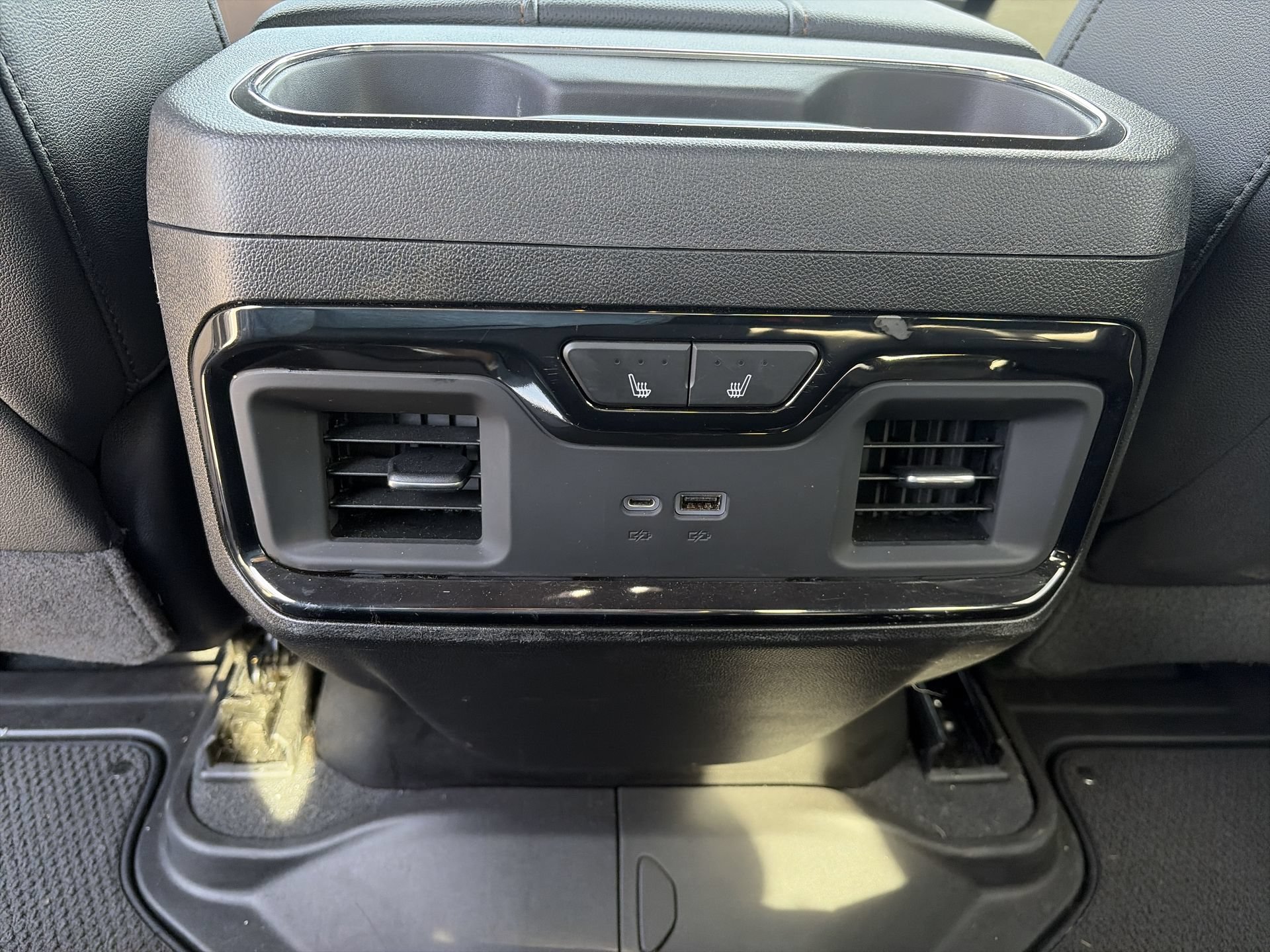 Used 2023 GMC Sierra 1500 AT4 w/ AT4 Premium Package AWD/4WD image 23