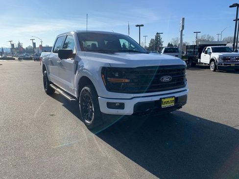 New 2025 Ford F150 XLT w/ Equipment Group 302A MID image 8