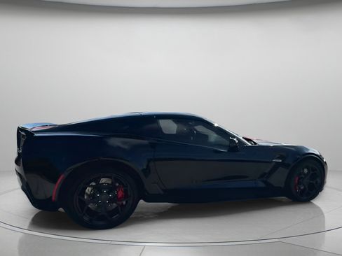 Used 2017 Chevrolet Corvette Z06 w/ Chrome Badge Package image 30