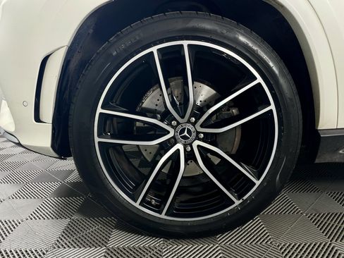 Used 2021 Mercedes-Benz GLS 580 4MATIC image 8