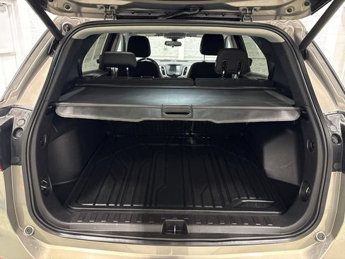 Used 2018 Chevrolet Equinox LT AWD/4WD image 36