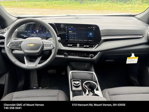 New 2027 Chevrolet Equinox LT AWD/4WD image 15