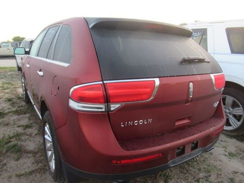 Used 2014 Lincoln MKX FWD w/ Equipment Group 101A image 4